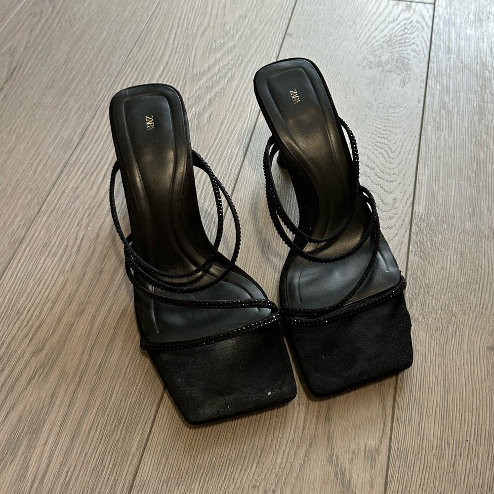 SANDAL HEELS - Picture 5 of 10